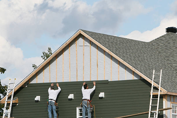 Professional Siding Installation technician working in Wrightsville, PA